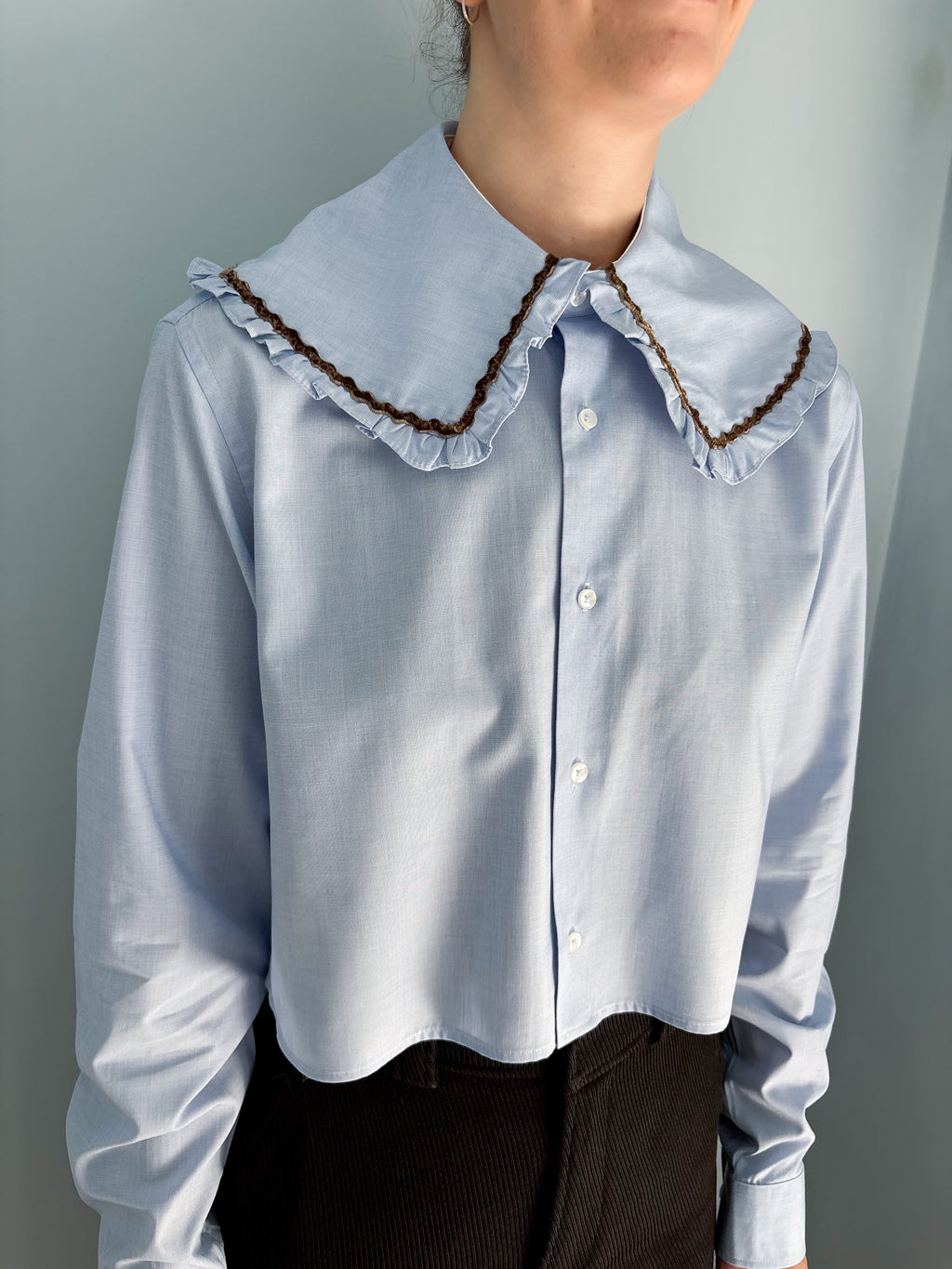Lily Shirt - Blue with Brown Trim